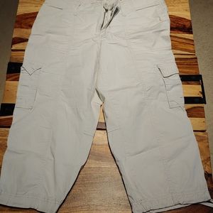 Light khaki Capri pants